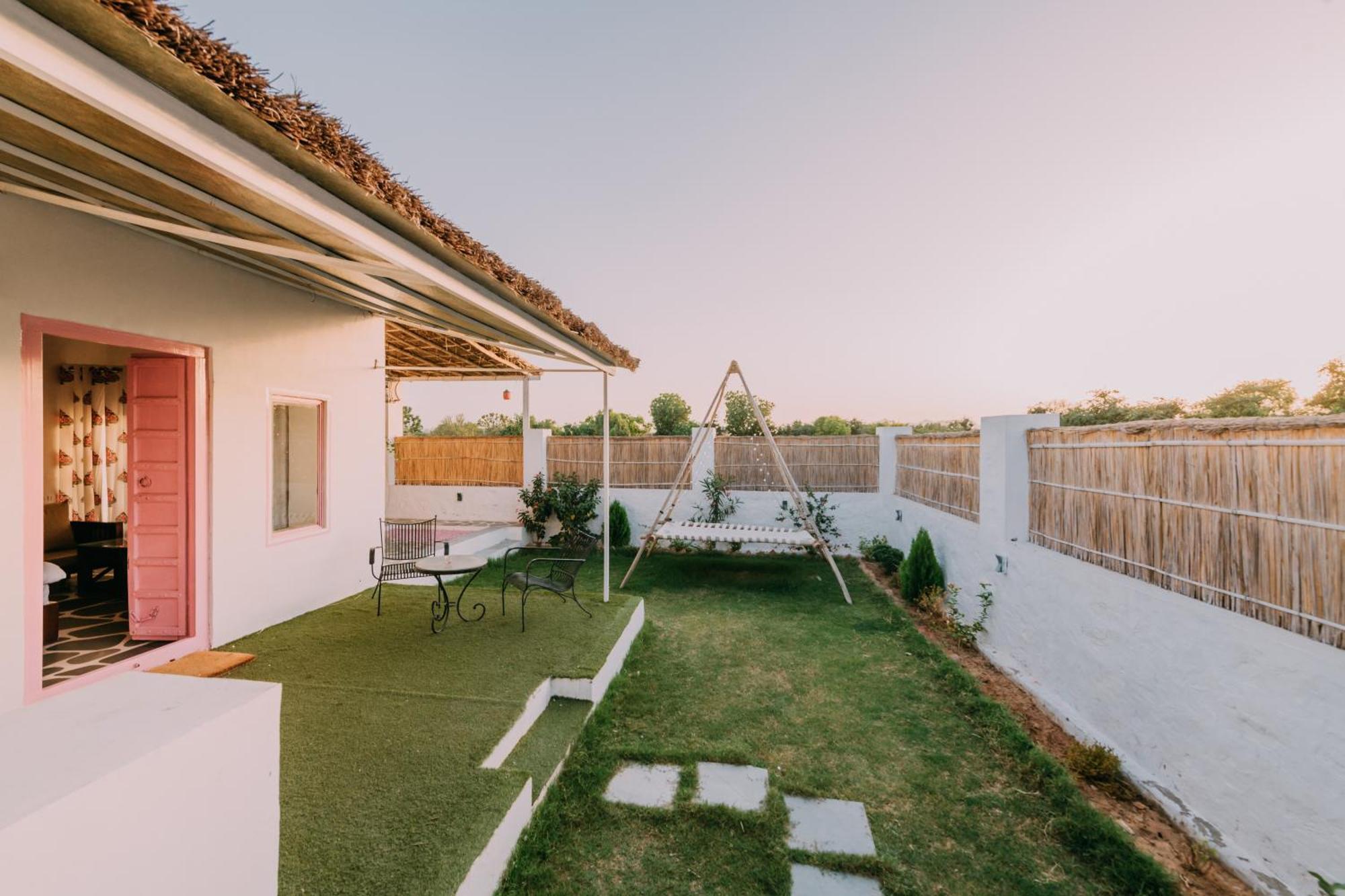 The Luxe Pushkar - A Luxury Farmstay In Пушкар Екстериор снимка