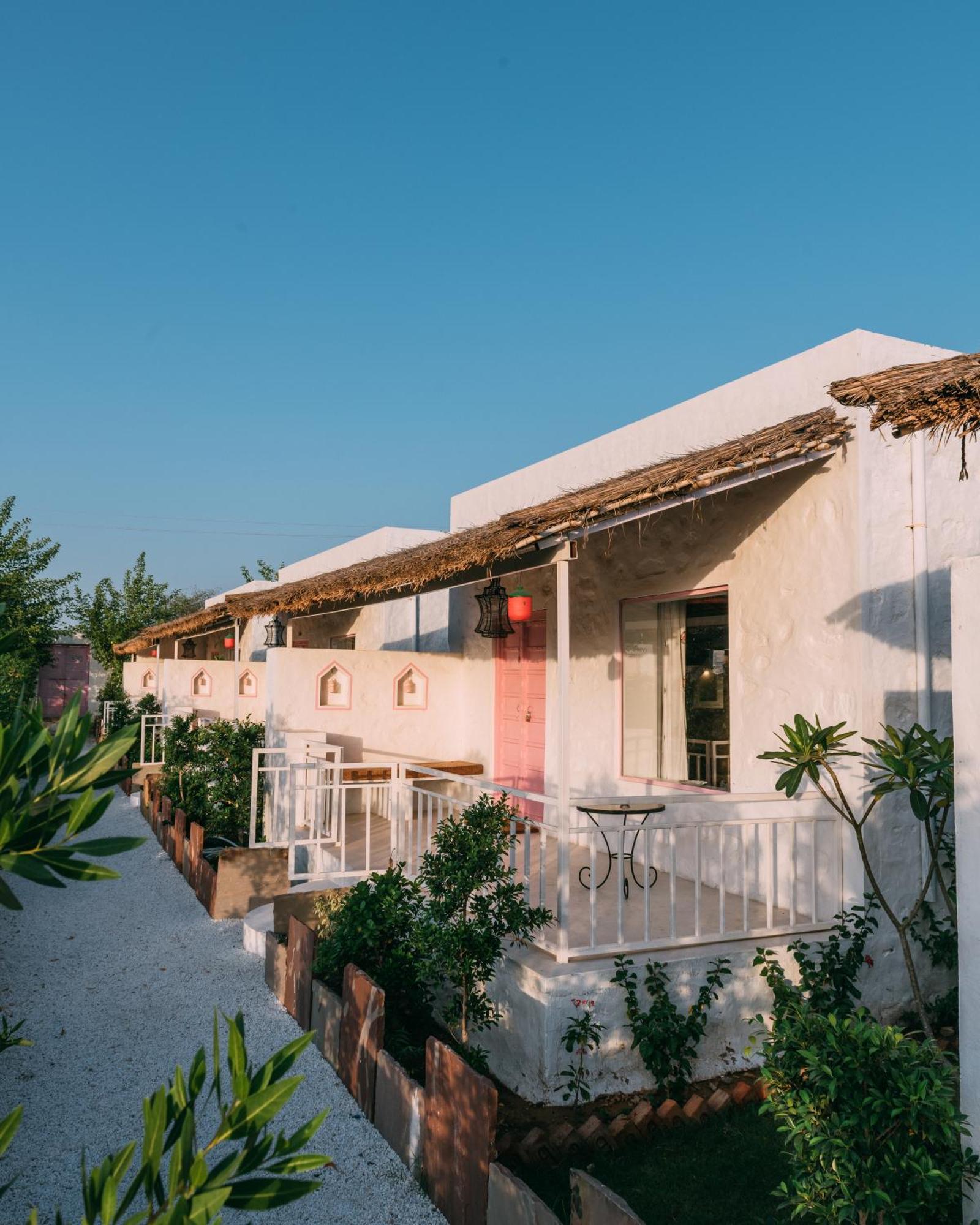 The Luxe Pushkar - A Luxury Farmstay In Пушкар Екстериор снимка